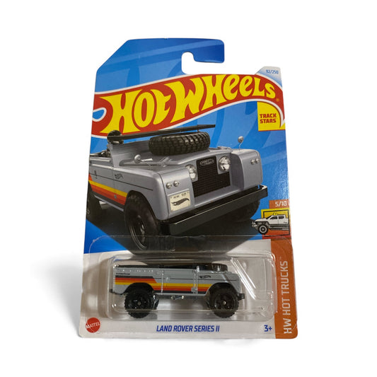 Hot Wheels Land Rover Series II – HW Hot Trucks 5/10 – Mint on Card